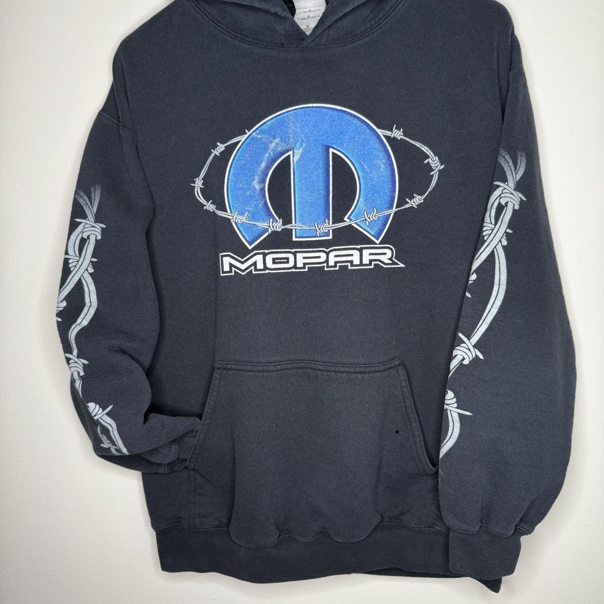 Gildan Vintage 00s Mopar Hoodie Black Graphic Logo Size M Size US M / EU 48-50 / 2 - 4 Thumbnail