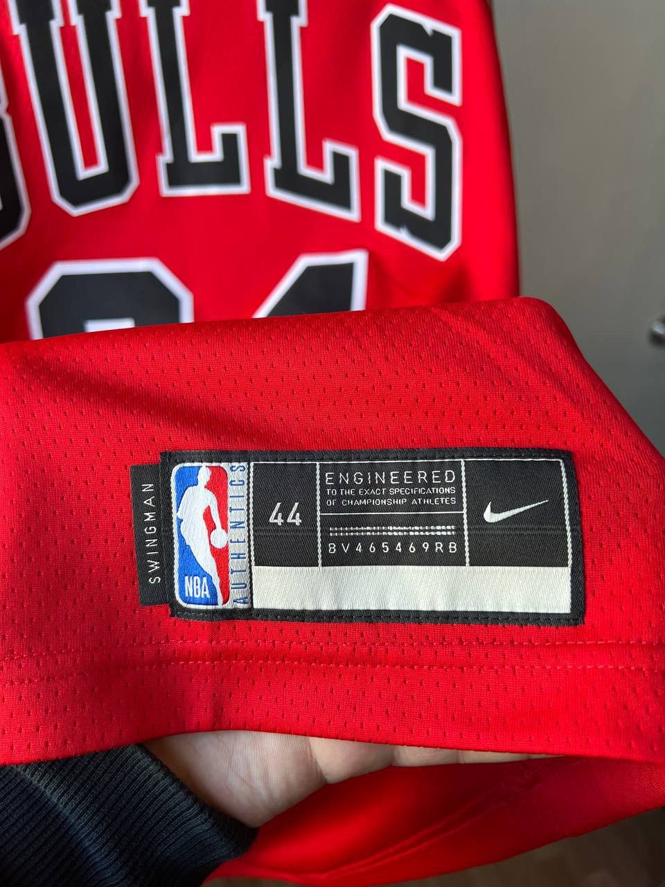 NBA 2021 CHICAGO BULLS #24 MARKKANEN BASKETBALL JERSEY NBA NIKE Size US M / EU 48-50 / 2 - 6 Thumbnail