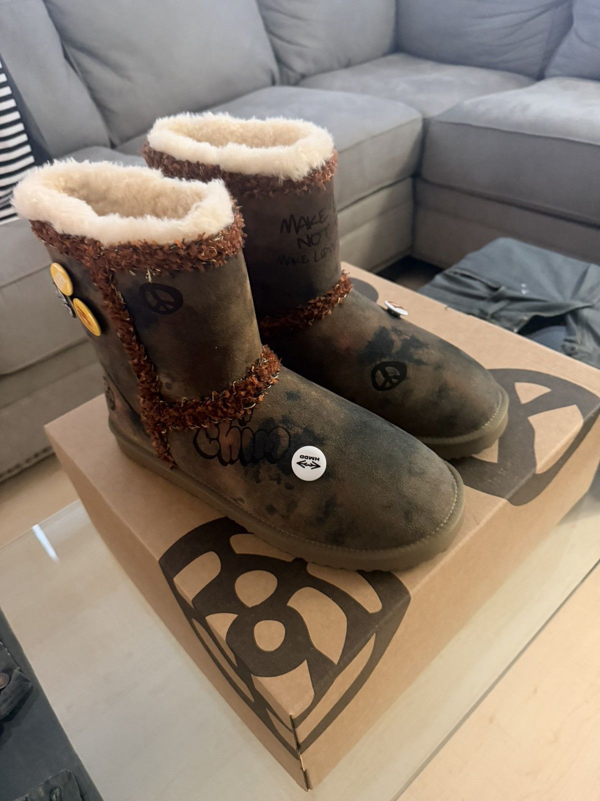 HMDDLA “Souvenir” Ugg Boot HMDD HMDDLA “Souvenir” Boot | Grailed main image 2