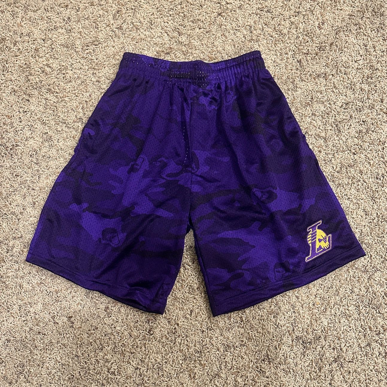 Warren Lotas Lakers Reaper Camo Shorts Size US 30 / EU 46 - 1 Thumbnail