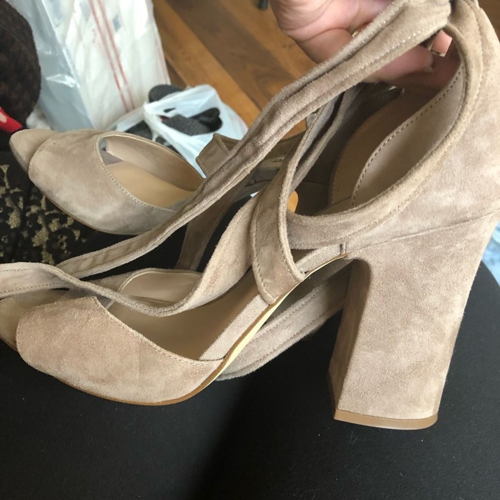 Karl Lagerfeld Karl Lagerfeld Racha Strappy Ankle Tie Sandal Heel Size US 10 / IT 40 - 7 Thumbnail