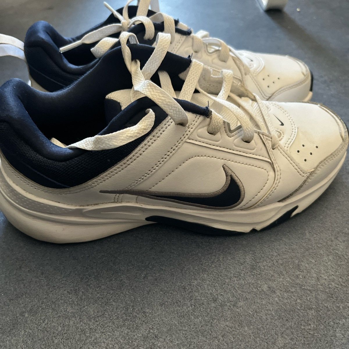 Nike Nike trainers Size US 7 / EU 40 - 2 Thumbnail