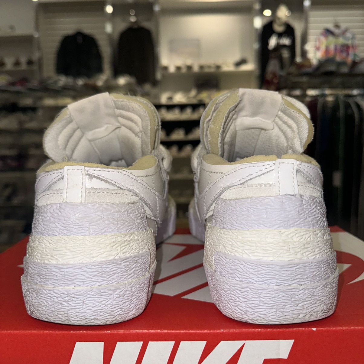 Nike × Sacai Size 10 - Nike sacai x Blazer Low White Patent Size US 10 / EU 43 - 4 Thumbnail