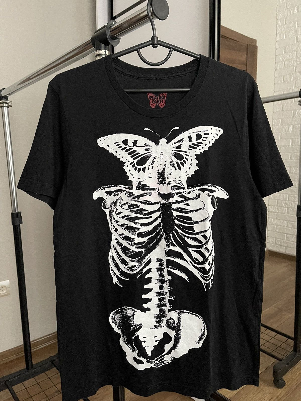 AWGE Playboi Carti Butterfly Skull T-Shirt Tee Rap Hip Hop Size US M / EU 48-50 / 2 - 4 Thumbnail
