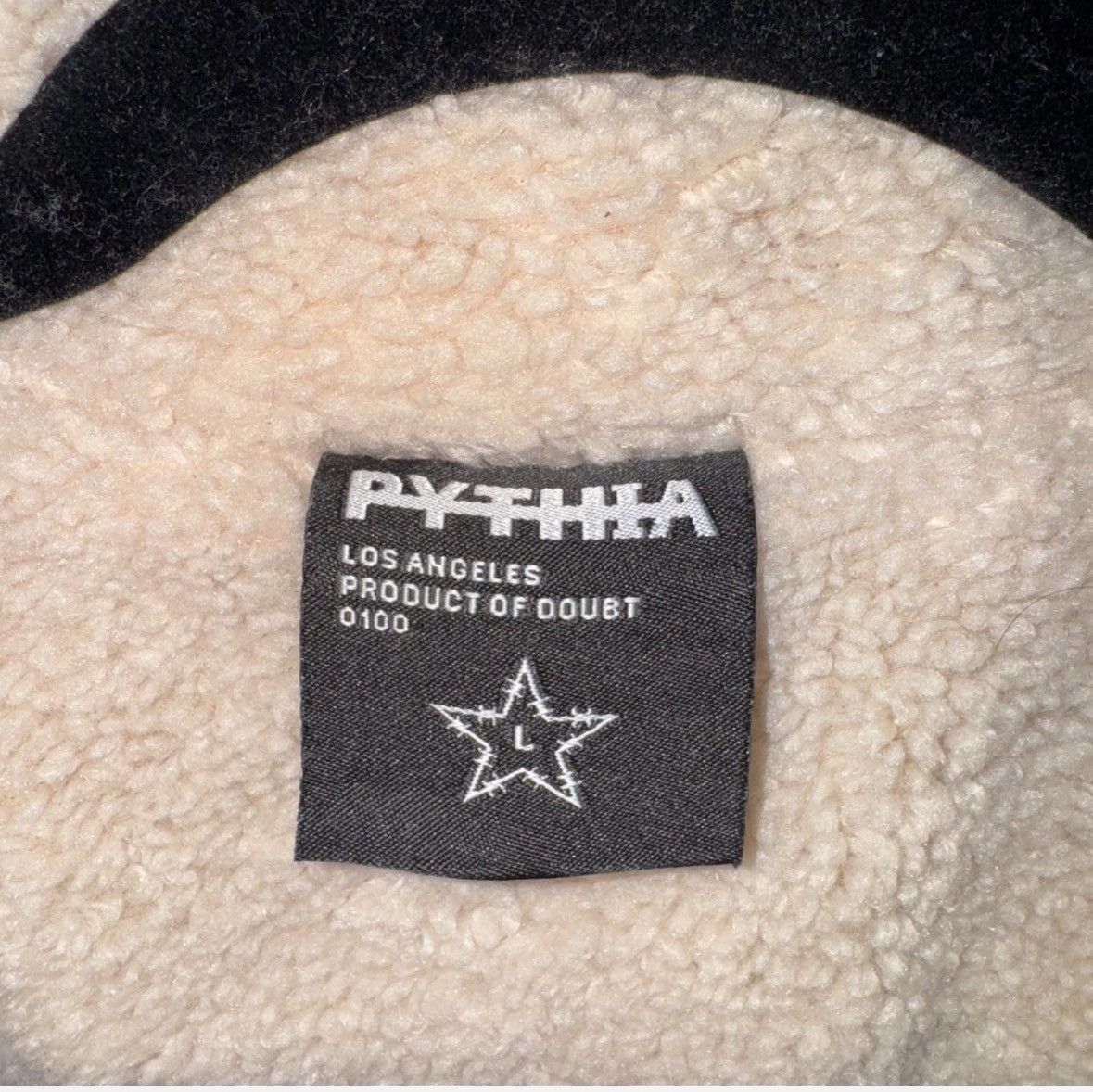Pythia Pythia Cream Colored Fleece Jacket Size US L / EU 52-54 / 3 - 5 Thumbnail
