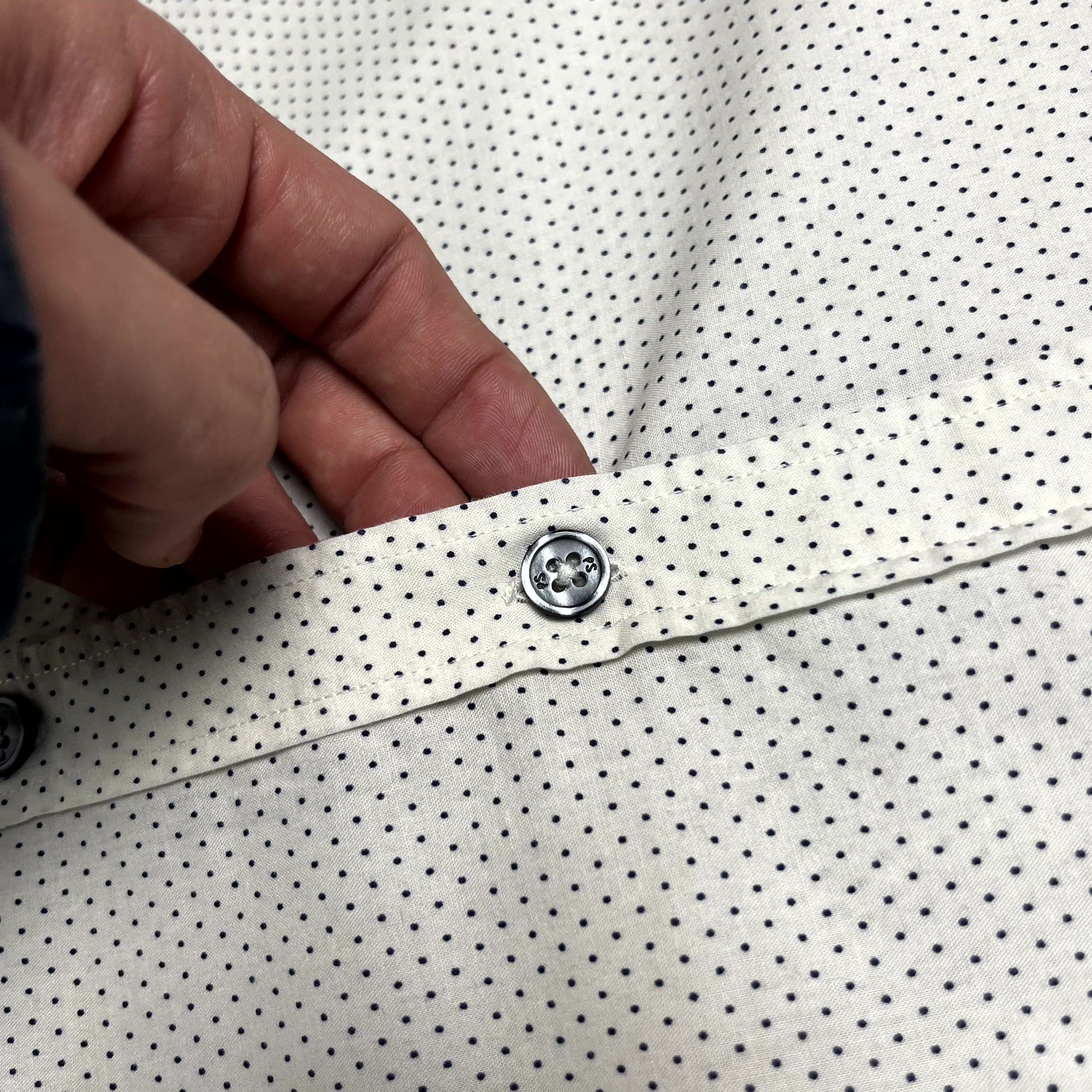 Paul Smith Paul Smith White Polka Dot Long Sleeve Button Shirt Size XL Size US XL / EU 56 / 4 - 7 Thumbnail