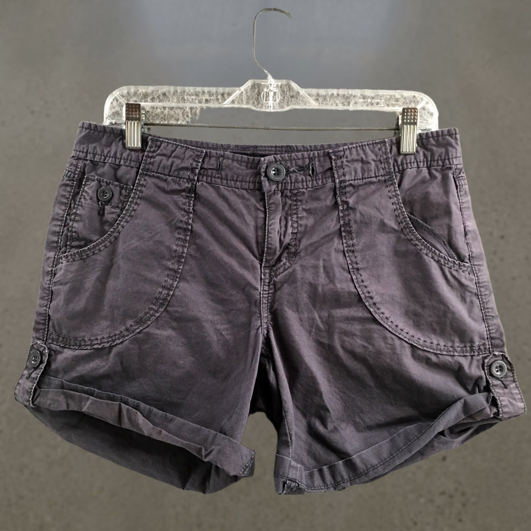 Calvin Klein Calvin Klein Utility Short Womens 6 Gray Cotton Mid Rise Flat Front Casual Zip Size 28" / US 6 / IT 42 - 1 Thumbnail