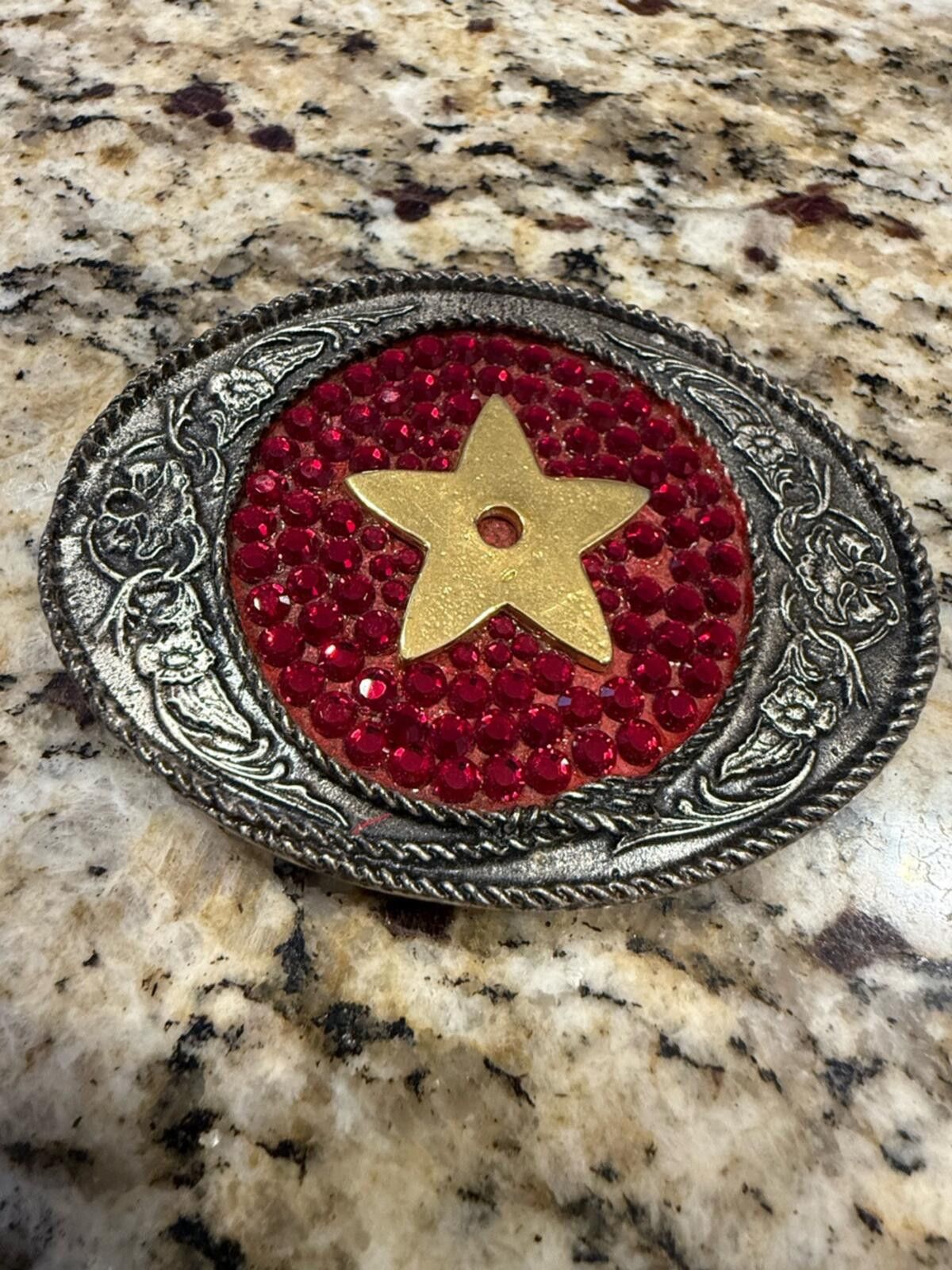 Other Western floral metal belt buckle red rhinestones gold star Size ONE SIZE - 1 Thumbnail