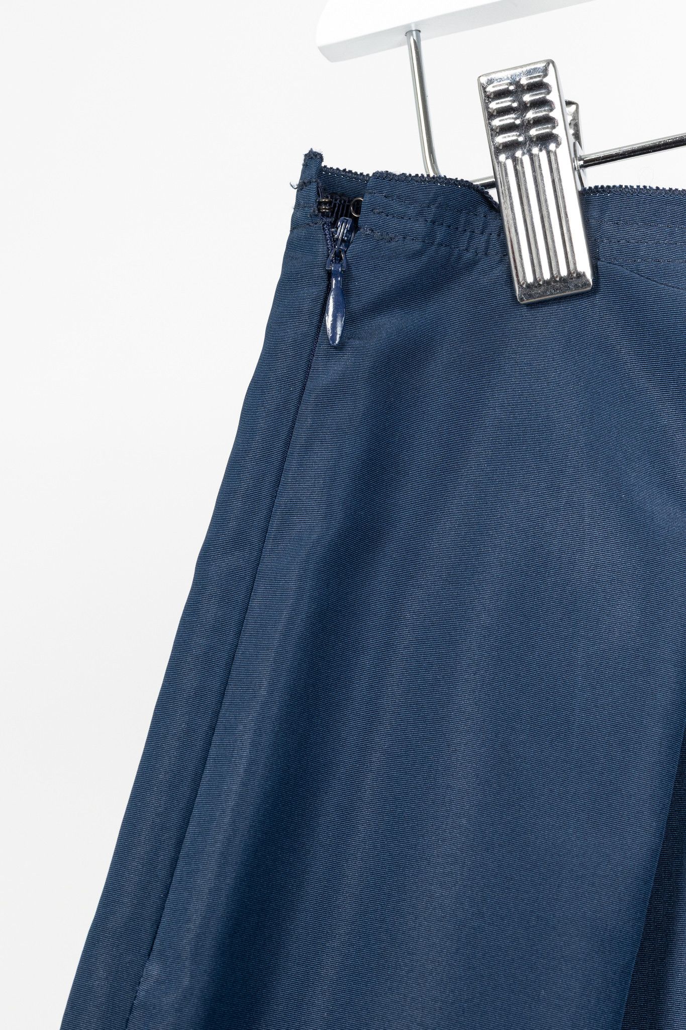 Prada Prada Blue Silk-Taffeta Pleated Flared Skirt Size 28" / US 6 / IT 42 - 7 Thumbnail