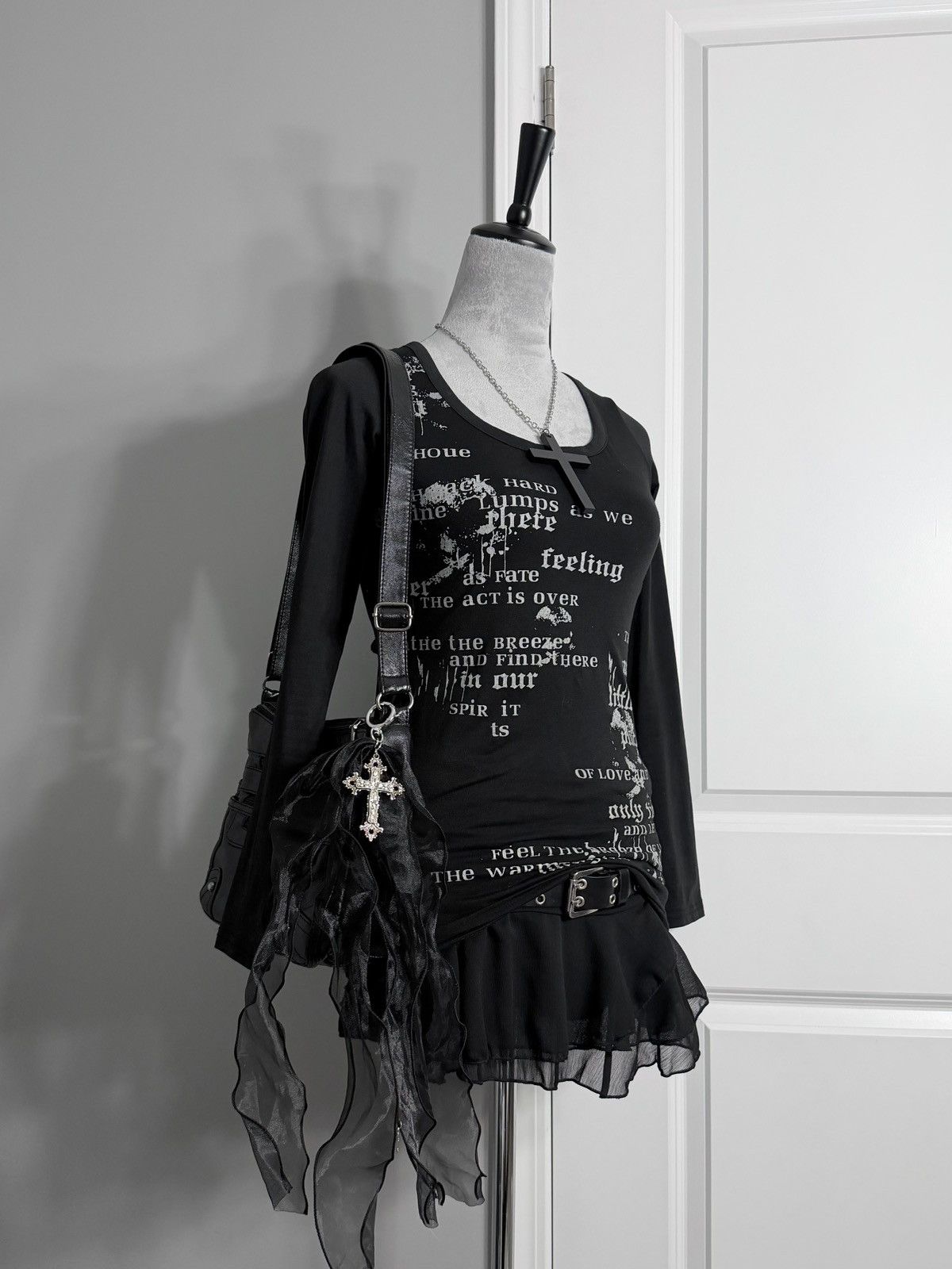 Japanese Brand Punk Distressed Spiderweb Graphic Longsleeve Top Size S / US 4 / IT 40 - 9 Thumbnail