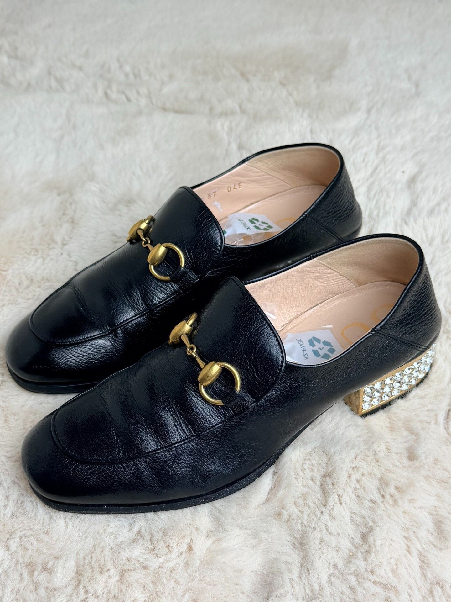 Gucci Gucci Black Lowtop Sneakers us_7 Women Size US 7 / IT 37 - 1 Thumbnail
