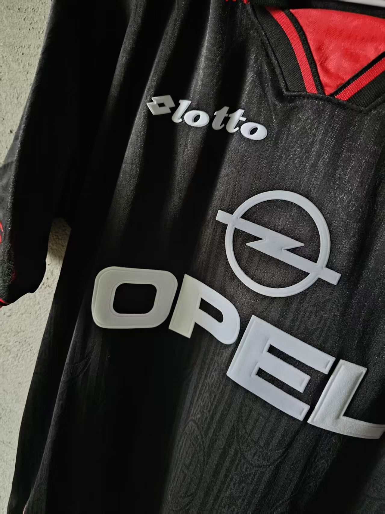 Other 1997 1998 AC Milan Soccer Jersey Size US S / EU 44-46 / 1 - 2 Thumbnail