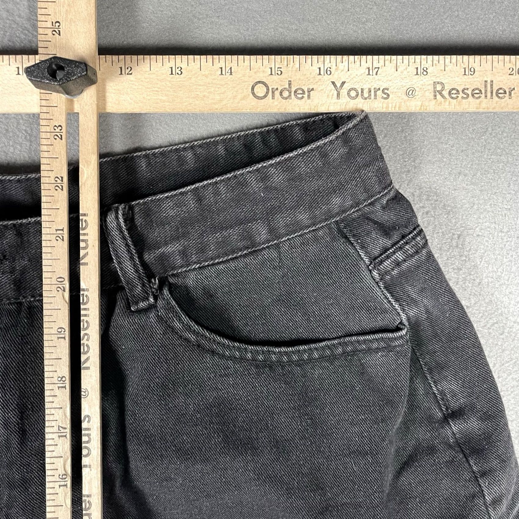 Shein VINTAGE? No. Shein Black Denim Women's Shorts XL Embroidered Flames Distressed 5-Pocket Denim Cut-Off Size 40" / US 18 - 5 Thumbnail