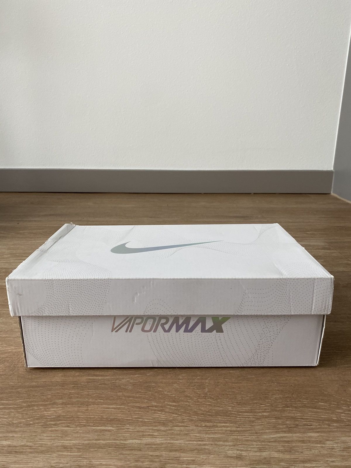 Nike Nike Air VaporMax 2019 Barely Volt Size US 10 / EU 43 - 11 Thumbnail