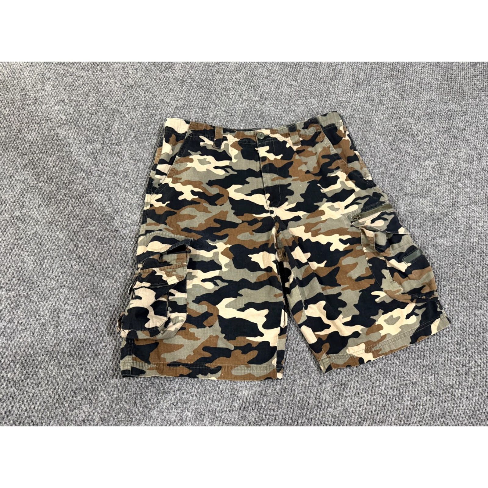 Bugle Boy Bugle Boy Cargo Shorts Mens 38 Green Camo Cotton Canvas Utility Pockets Size US 38 / EU 54 - 2 Thumbnail