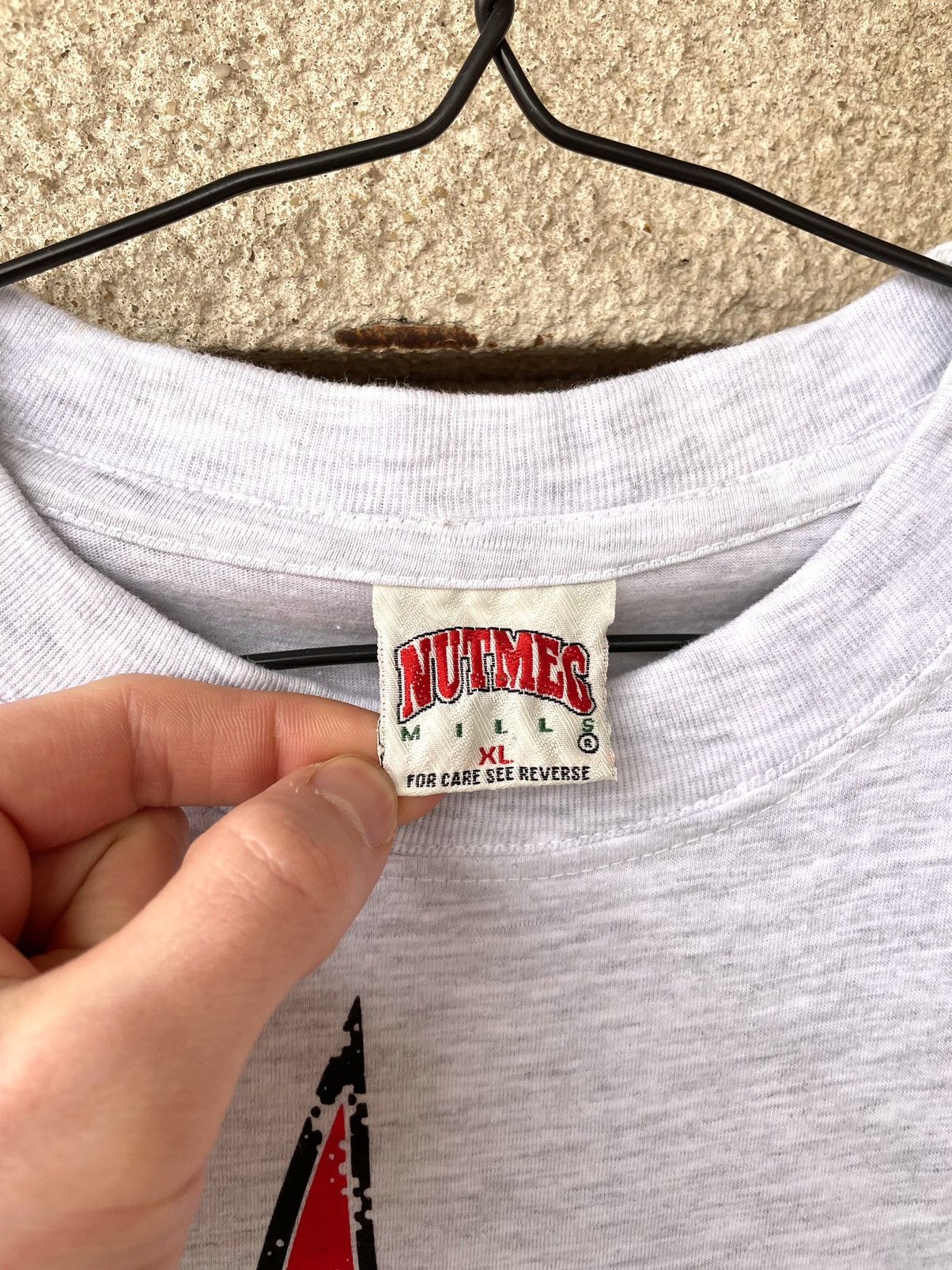 NBA Vintage 90s Chicago Bulls Nutmeg NBA Over Print T-Shirt Size US XL / EU 56 / 4 - 4 Thumbnail