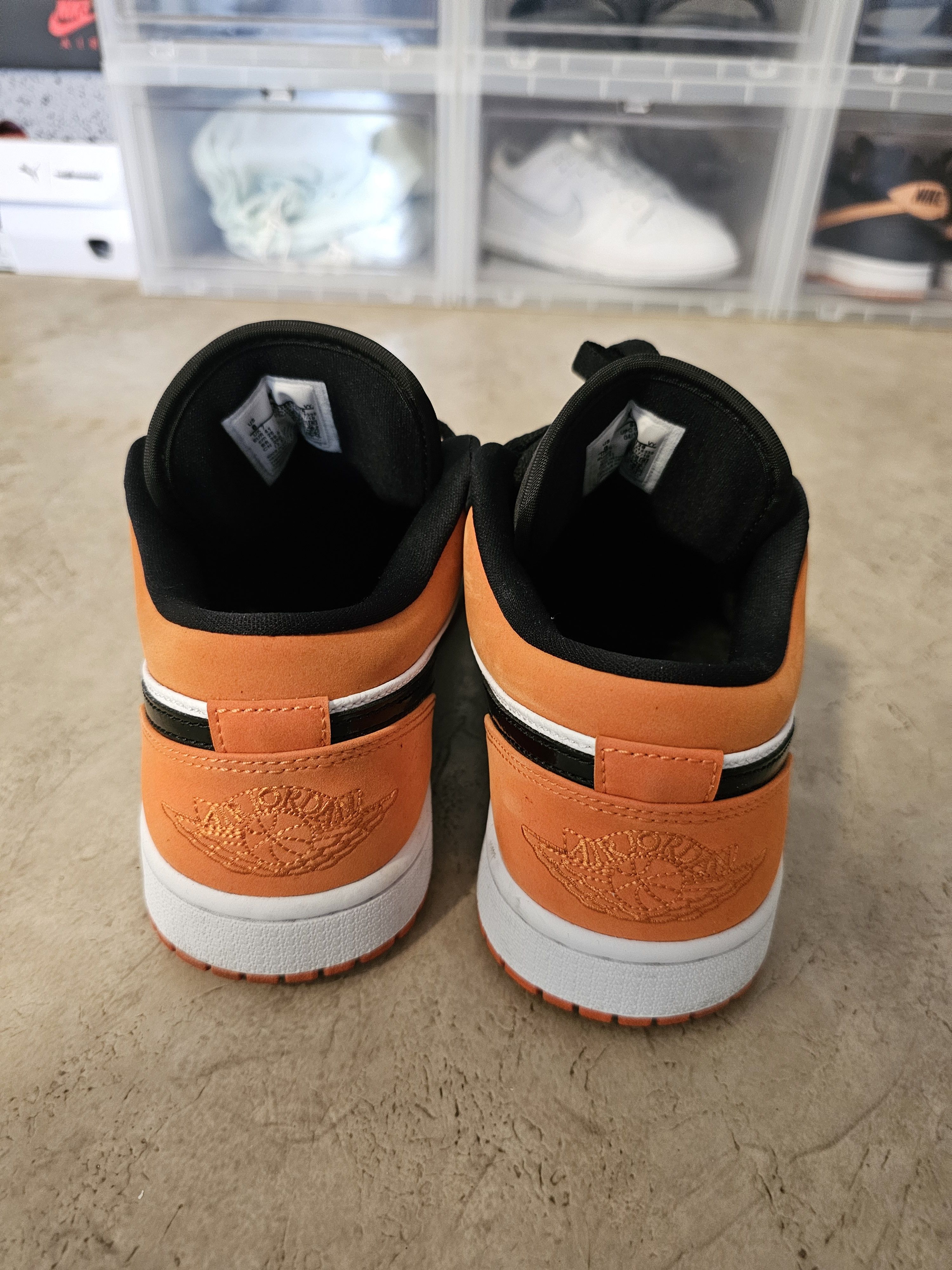 Jordan Brand Jordan 1 low shattered backboard Size US 8 / EU 41 - 4 Thumbnail