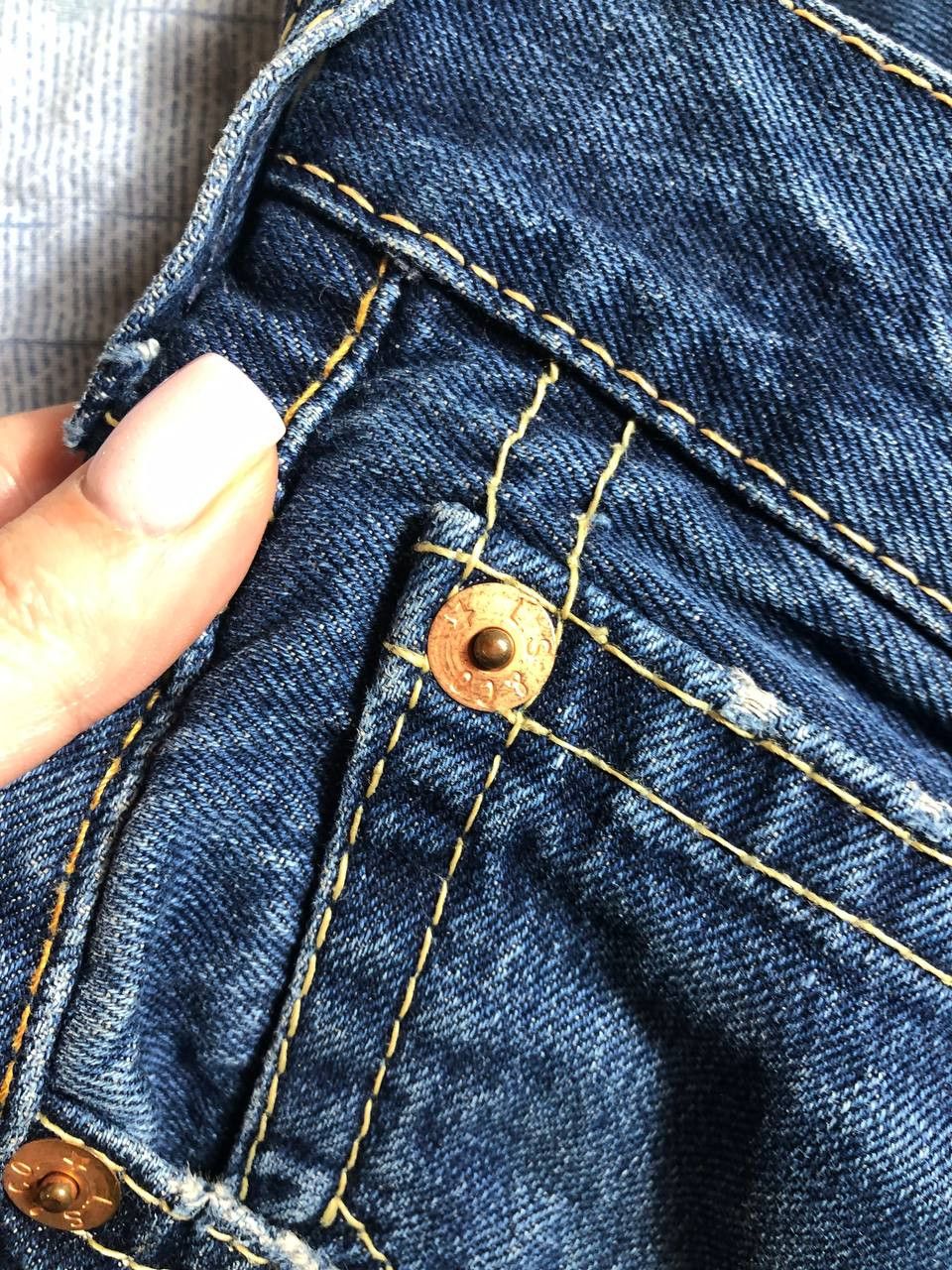 Levi's Vintage Levis Jeans Distressed Denim Size US 34 / EU 50 - 2 Thumbnail