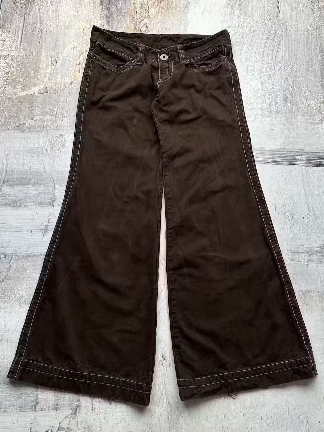 image of Avant Garde Vintage Wide Parachute Super Flare Jeans in Brown, Women's (Size 30)