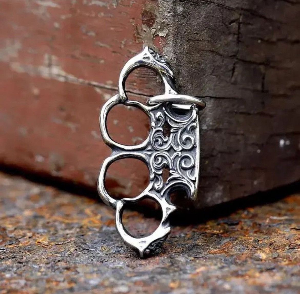 Jewelry × Vintage Unique Design Steel metal brass knuckles charms Pendant Size ONE SIZE - 5 Thumbnail