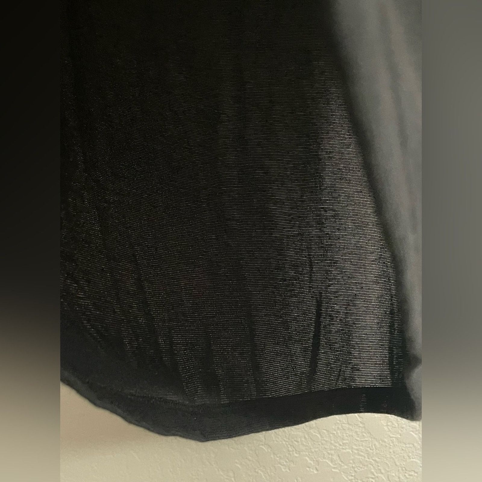 Patagonia Patagonia V-Neck Short Sleeve Tee in Black - Size Large Size L / US 10 / IT 46 - 4 Thumbnail