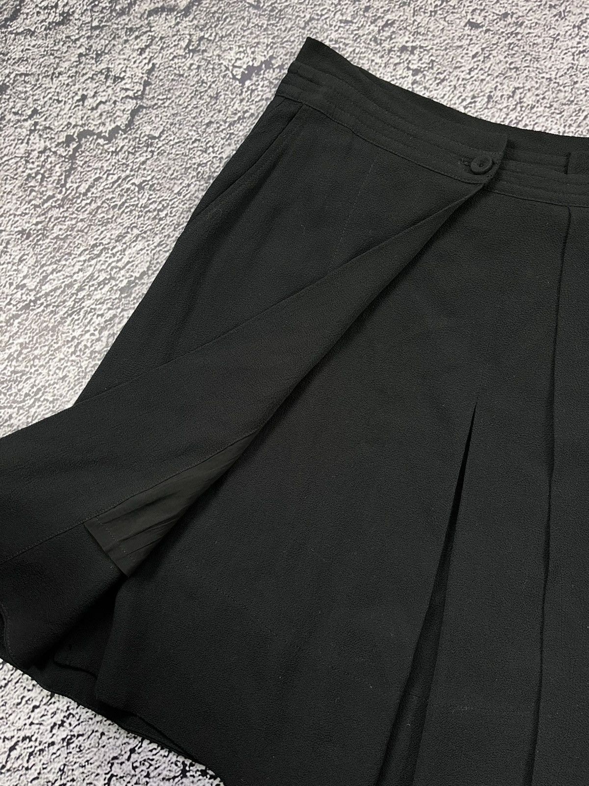 Chloe See By Chloé Black Pleated Mini Skirt Luxury Size 27" / US 4 / IT 40 - 4 Thumbnail