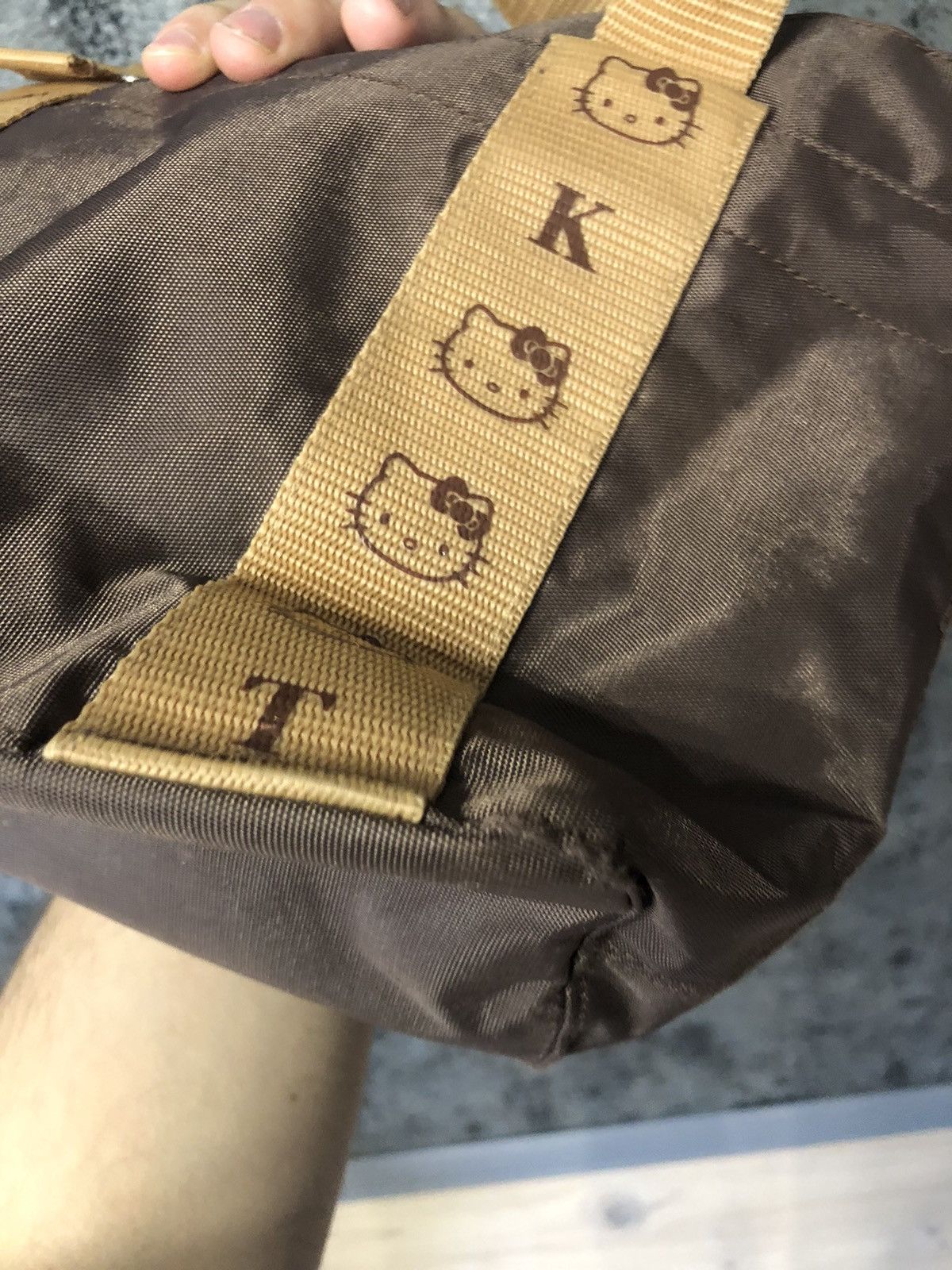 Cartoon Network × Japanese Brand × Vintage VINTAGE 2008 SANRIO SMILES HELLO KITTY BROWN SMALL BAG Size ONE SIZE - 5 Thumbnail