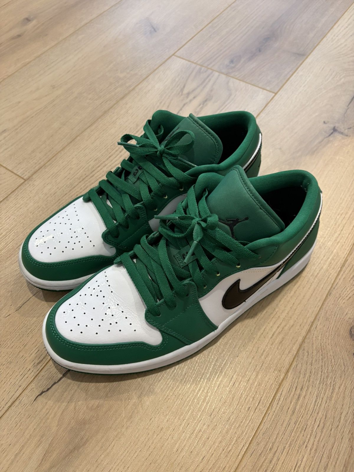Nike Jordan 1 low Size US 10 / EU 43 - 3 Thumbnail