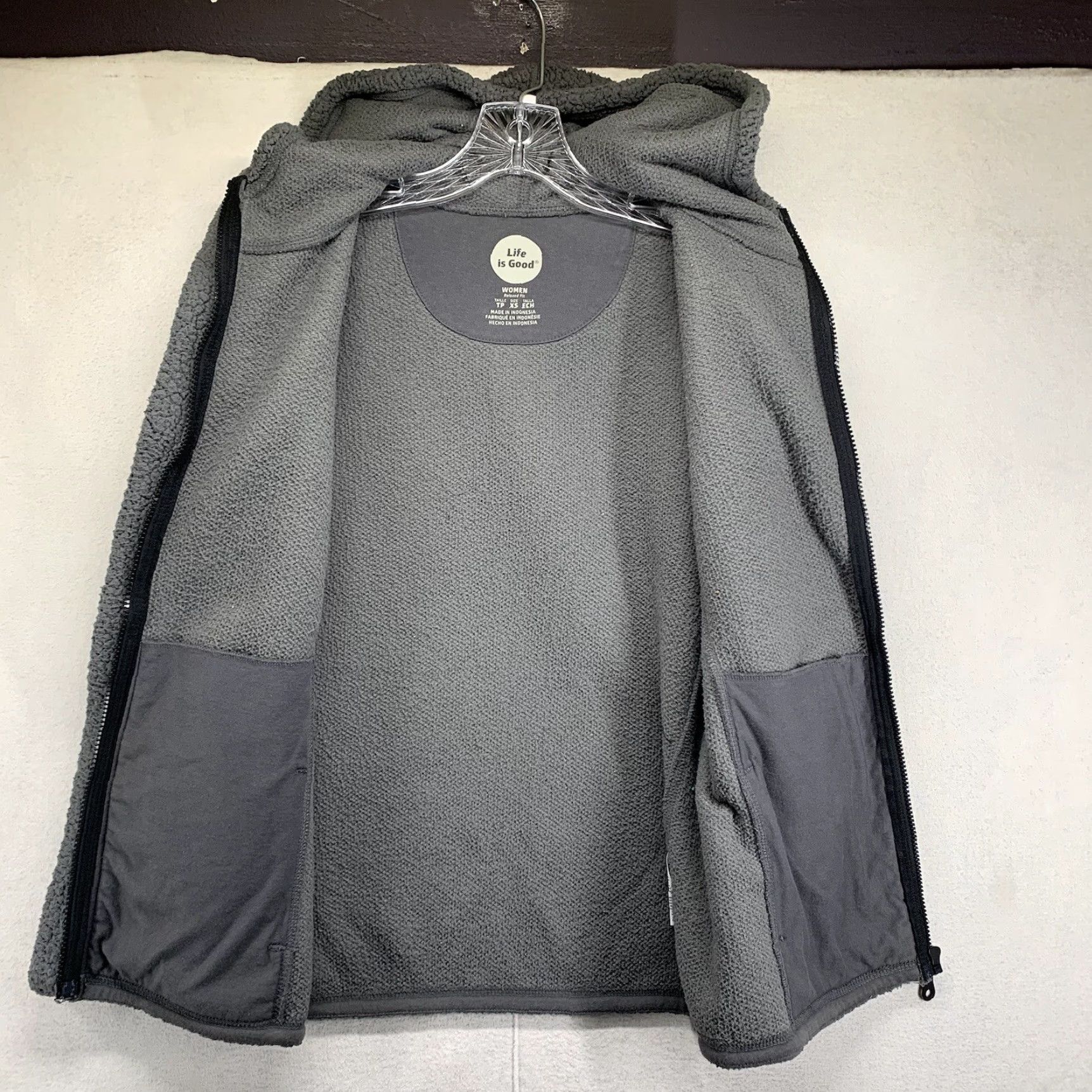 Life is Good Life is Good Hoodie Women’s XS Gray Full Zip Sherpa Fleece Relaxed Fit Logo Zipper Pockets Hooded Casual Autumn Winter Rainbow 100% Polyester Size XS / US 0-2 / IT 36-38 - 2 Thumbnail