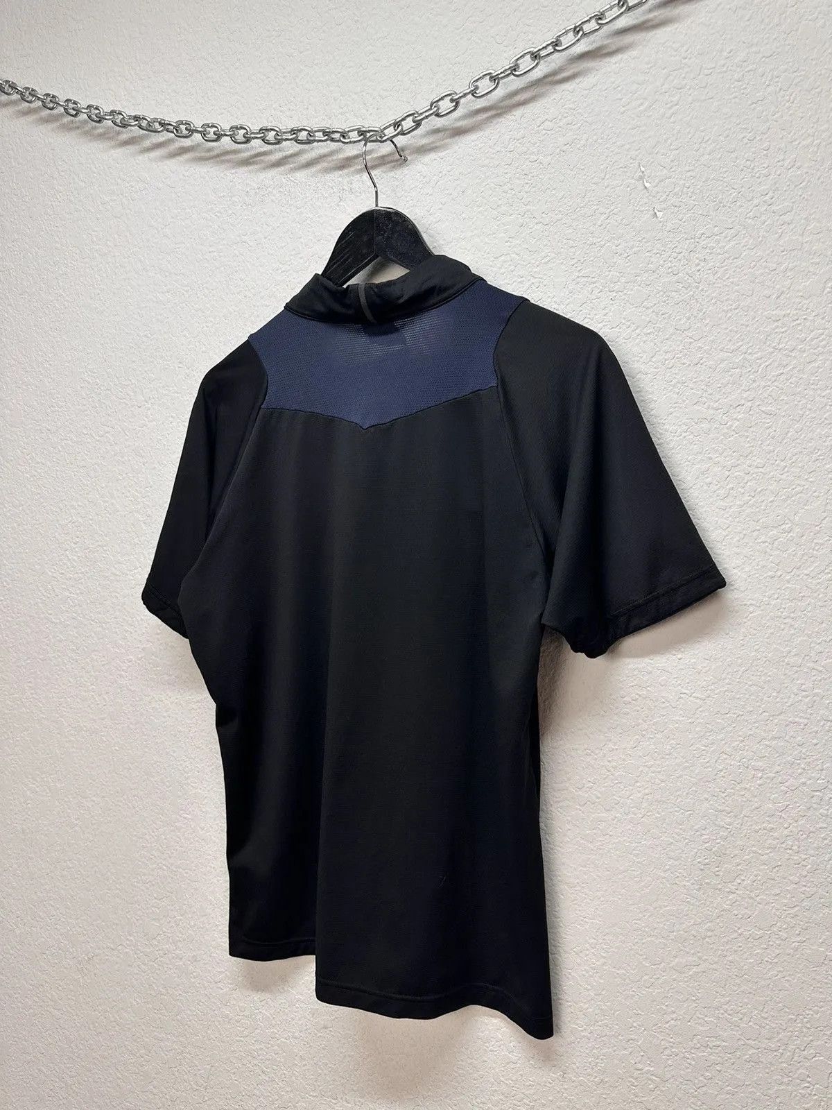 Oakley Vintage Oakley T-shirt Y2k nylon gore cope outdoor jacket Size US M / EU 48-50 / 2 - 13 Thumbnail