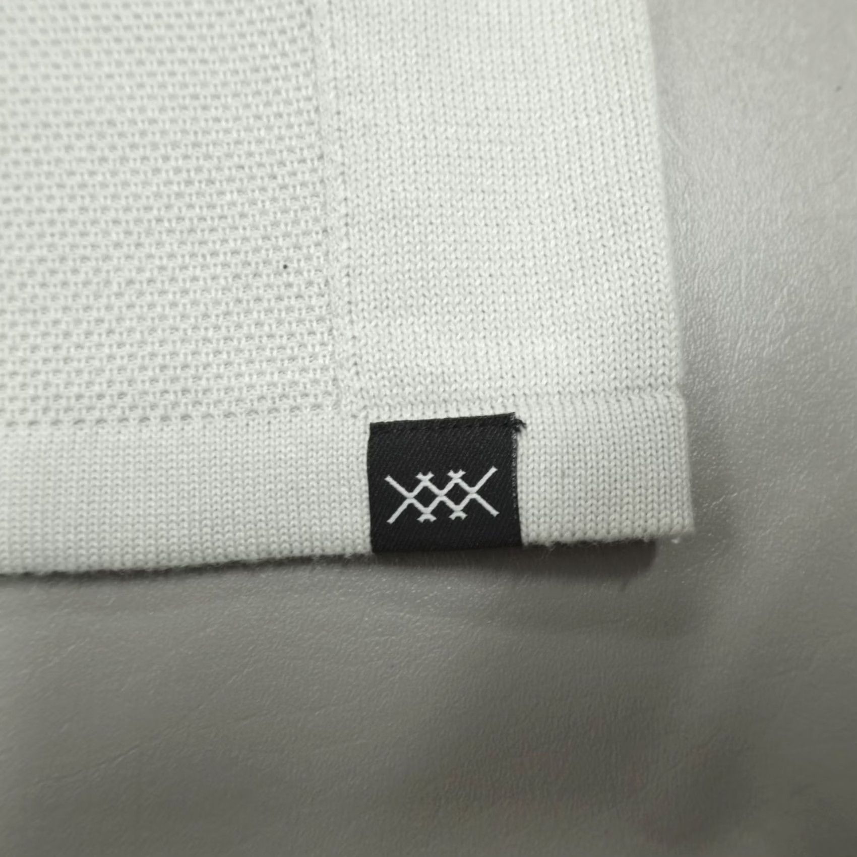 Rhone Rhone The Turn Golf V-Neck Sweater XL Sleet Gray Solid Knit Pullover Mens Regular Size Large? Size US XL / EU 56 / 4 - 3 Thumbnail
