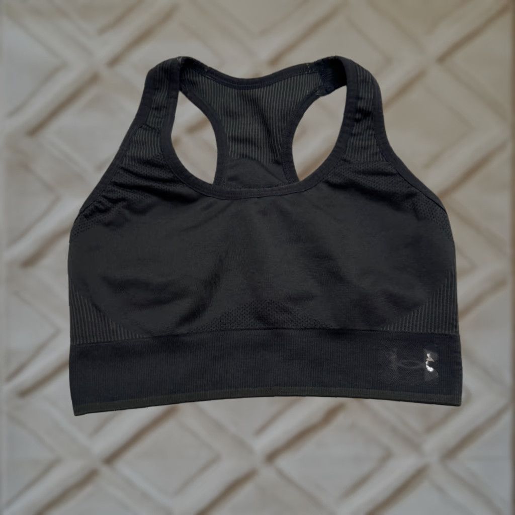 Under Armour VINTAGE Under Armour Women's Sports Bra Racerback Activewear Small Black Breathable Support Gym Size S / US 4 / IT 40 - 1 Thumbnail