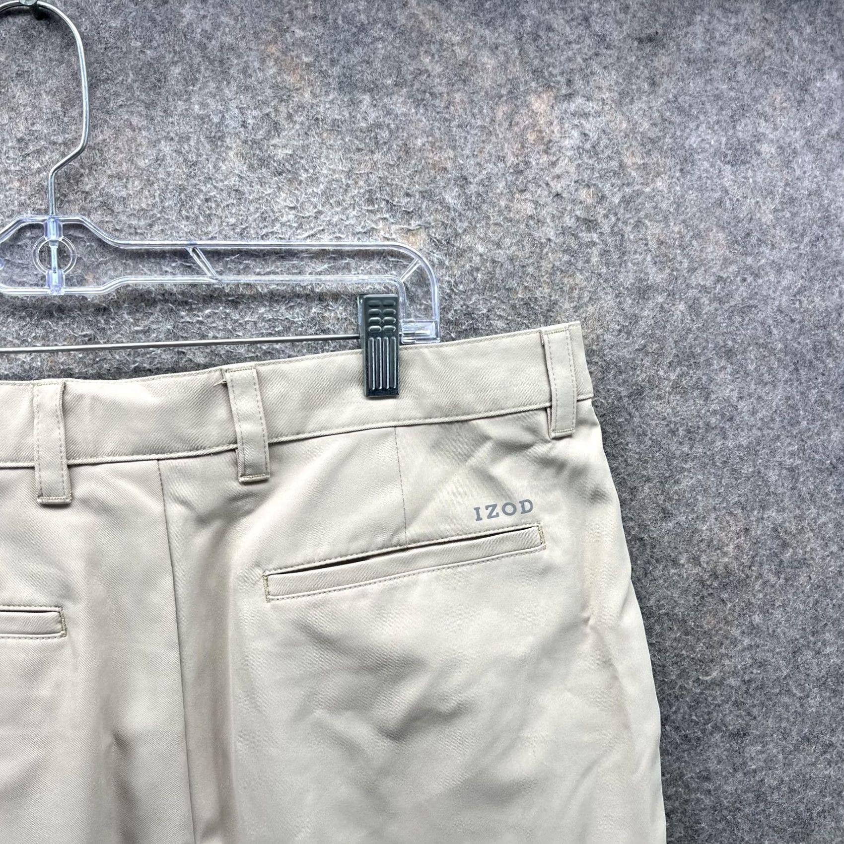 Izod IZOD Golf Shorts Mens 32 Beige Twill Chino Performance 10 Inseam Casual Mens Size US 32 / EU 48 - 6 Thumbnail