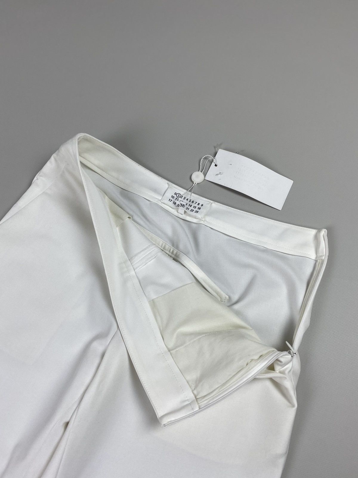 Maison Margiela Maison Margiela Ladies dress pants trousers size 38 Size 26" / US 2 / IT 38 - 10 Thumbnail