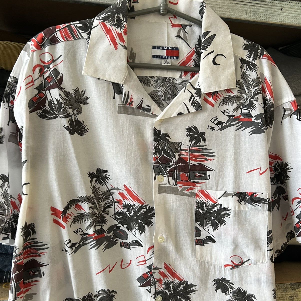 Tommy Hilfiger Vintage Tommy Hilfiger Graphic Hawaiian 90’s Button Shirt Size US XXL / EU 58 / 5 - 2 Thumbnail