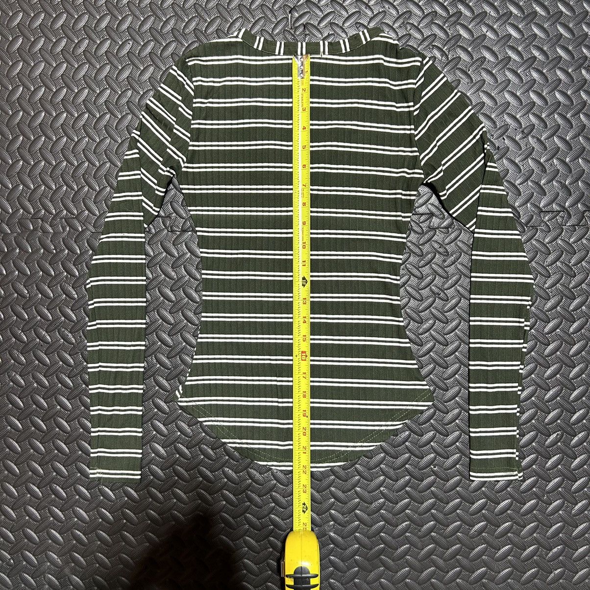 rue21 Rue 21 Blouse Henley Women’s XS Olive Green Striped Button Size XS / US 0-2 / IT 36-38 - 9 Thumbnail