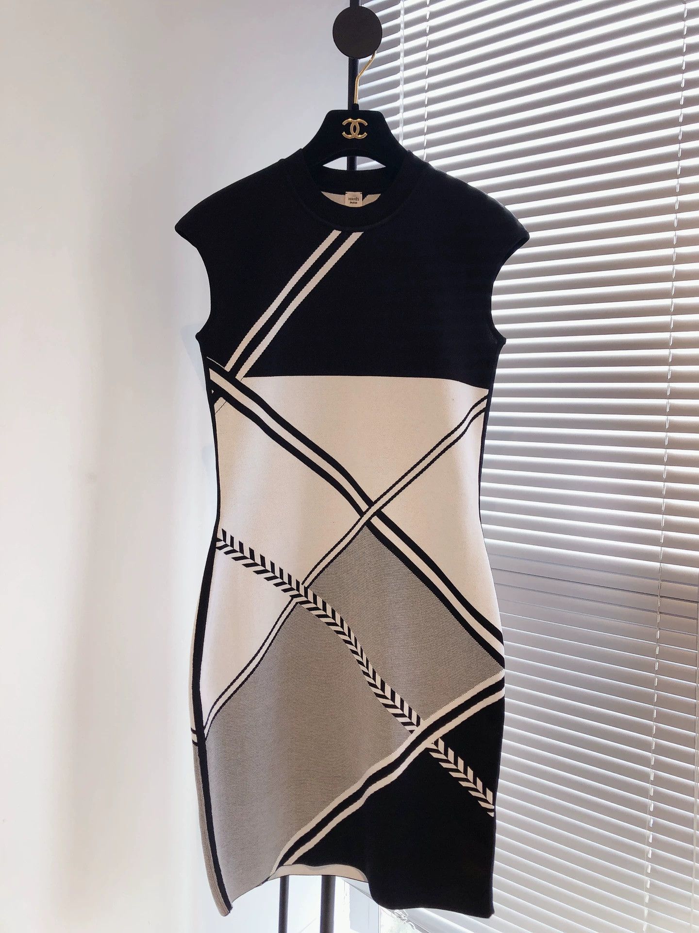 Hermes Hermes Black Grey White Knit Dress Size US XS / EU 42 / 0 - 1 Thumbnail