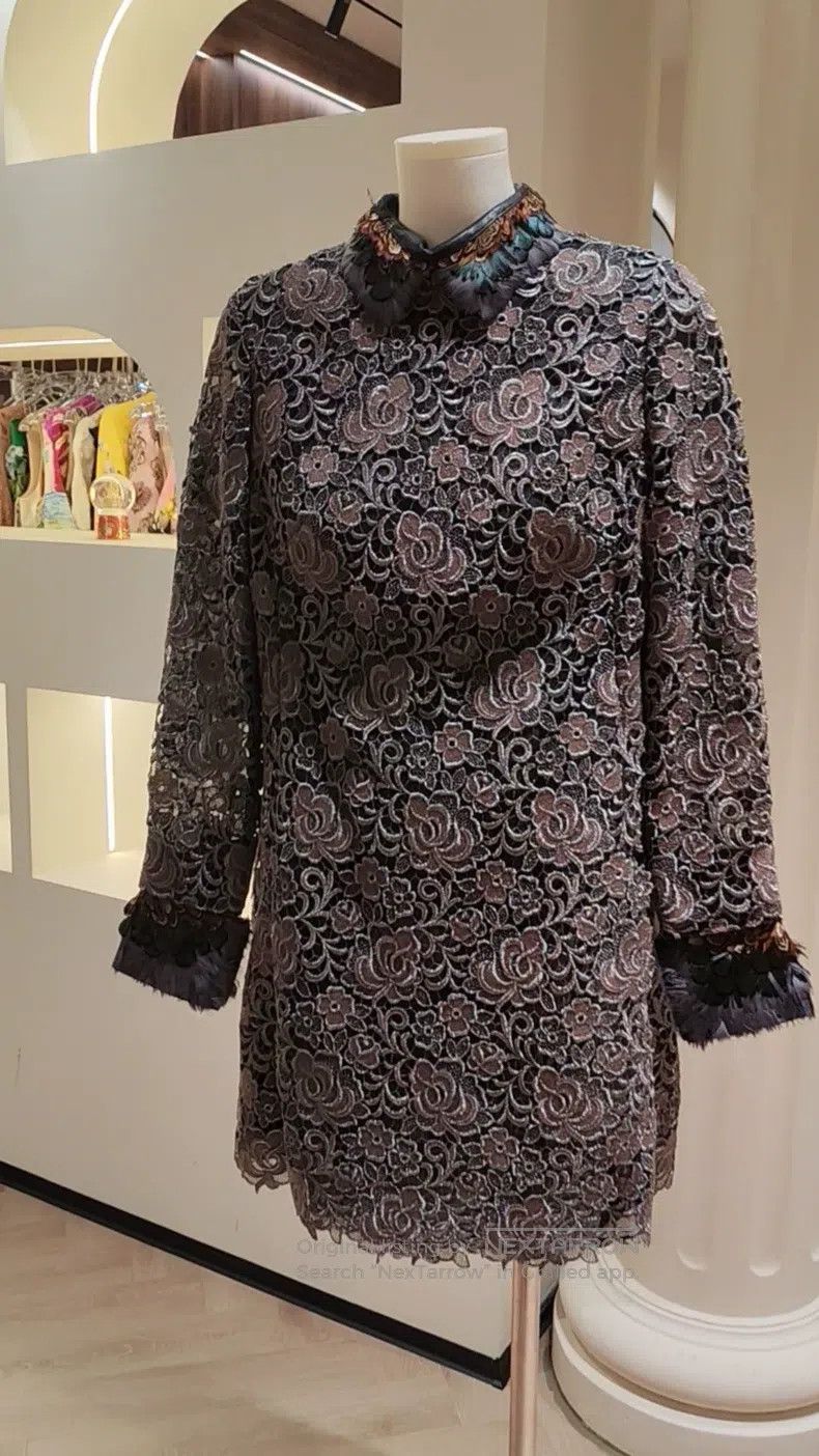 Valentino Valentino Coffee-colored lace dress Size XS / US 0-2 / IT 36-38 - 1 Thumbnail