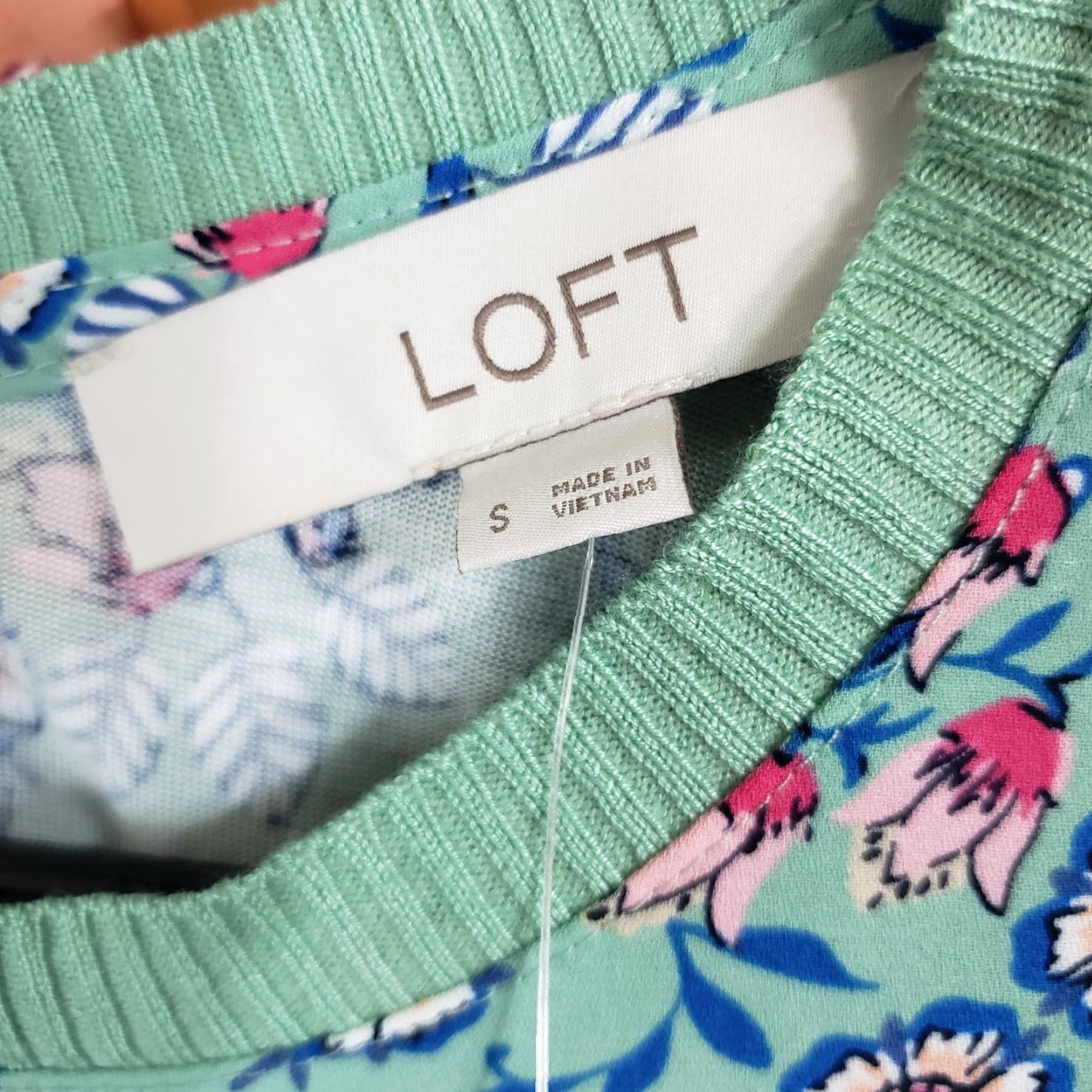 Loft Ann Taylor LOFT Top Womens Sz Small Green Pink Floral Sleeveless Size S / US 4 / IT 40 - 7 Thumbnail