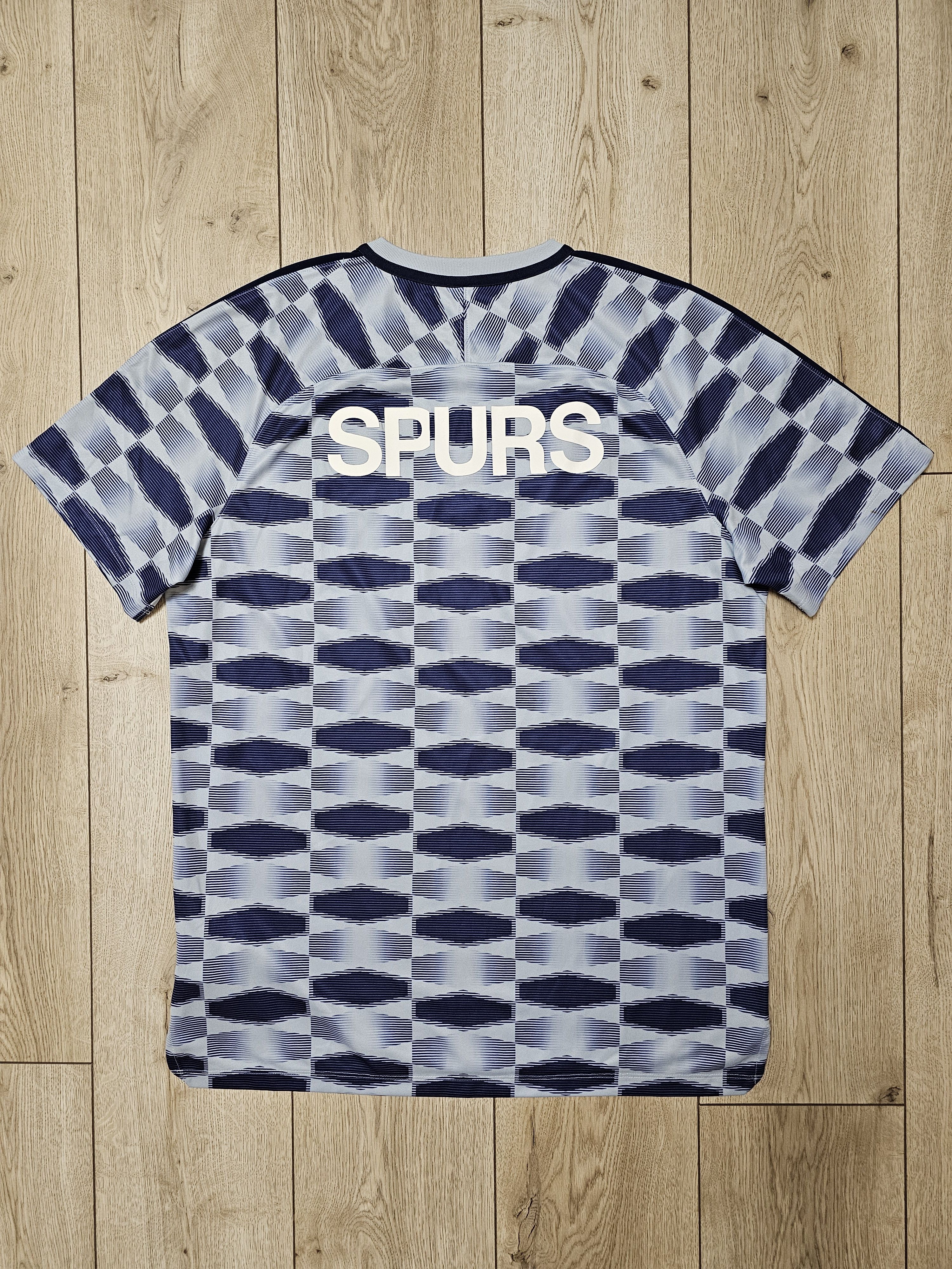 Nike TOTTENHAM HOTSPUR 2017 2018 TRAINING FOOTBALL SOCCER JERSEY Size US XL / EU 56 / 4 - 2 Thumbnail