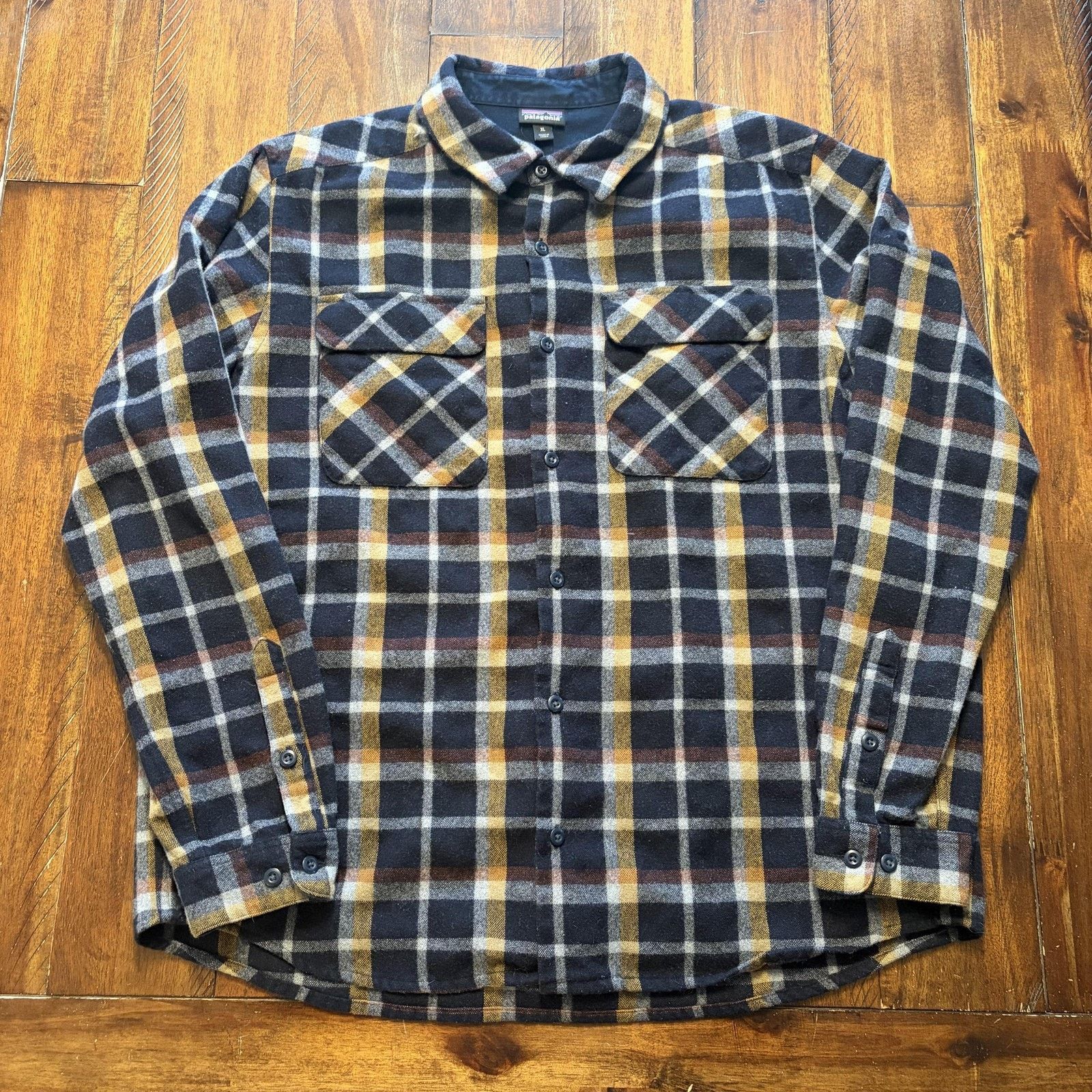Patagonia Patagonia Recycled Wool Flannel Shirt Mens XL STY50785 Size US XL / EU 56 / 4 - 2 Thumbnail