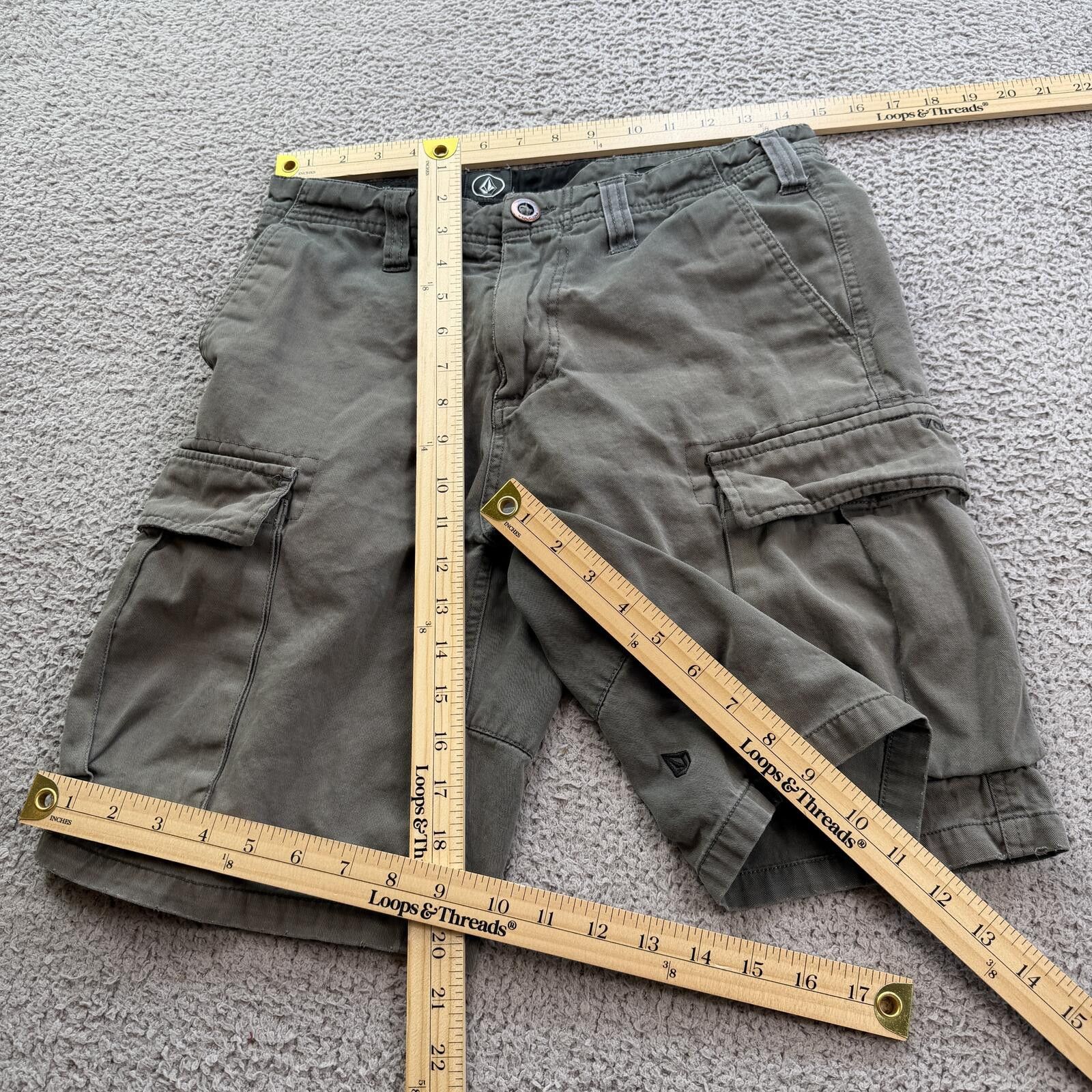 Volcom Vintage Y2K Volcom Gray Utility Cargo Shorts Skate 30 Size US 30 / EU 46 - 3 Thumbnail