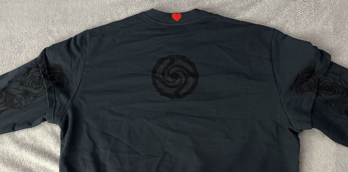 Vintage Navy/black long sleeve t shirt with rose pattern Size US M / EU 48-50 / 2 - 2 Thumbnail