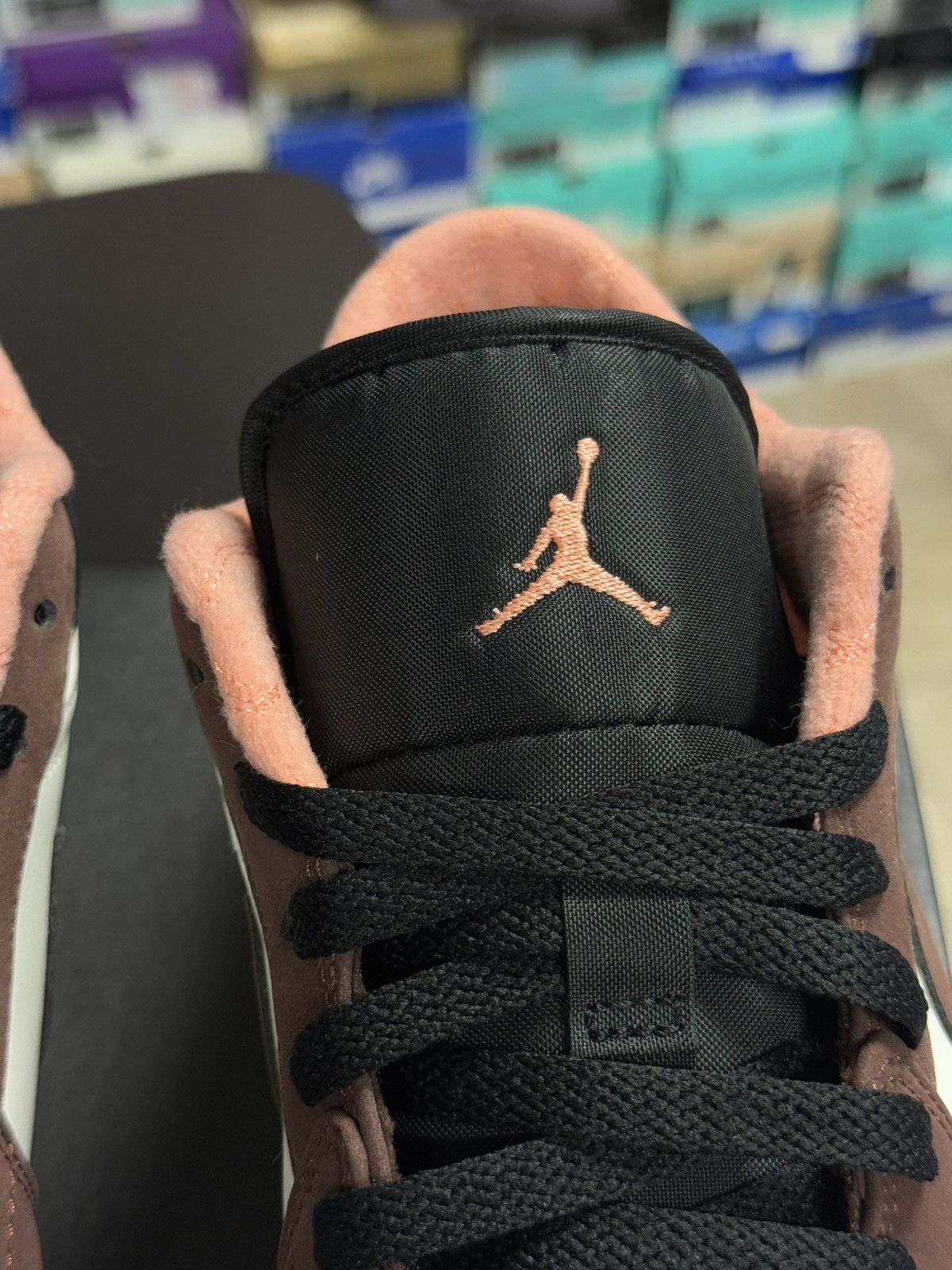 Jordan Brand × Nike Jordan 1 Low Top Brown Mocha Size 11 (Pre Owned) 🧼 Size US 11 / EU 44 - 9 Thumbnail