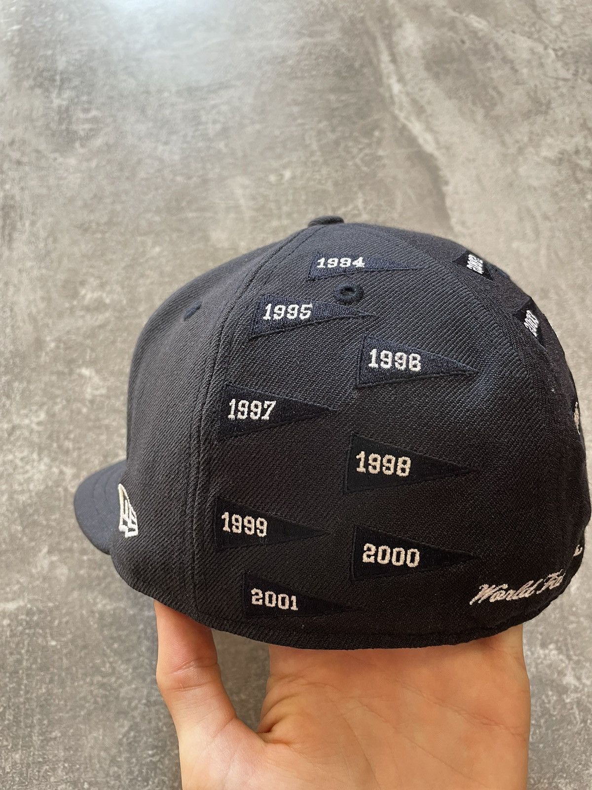 New Era × Supreme Supreme Box Logo New Era "Flags" Snap Back Cap Size ONE SIZE - 8 Thumbnail
