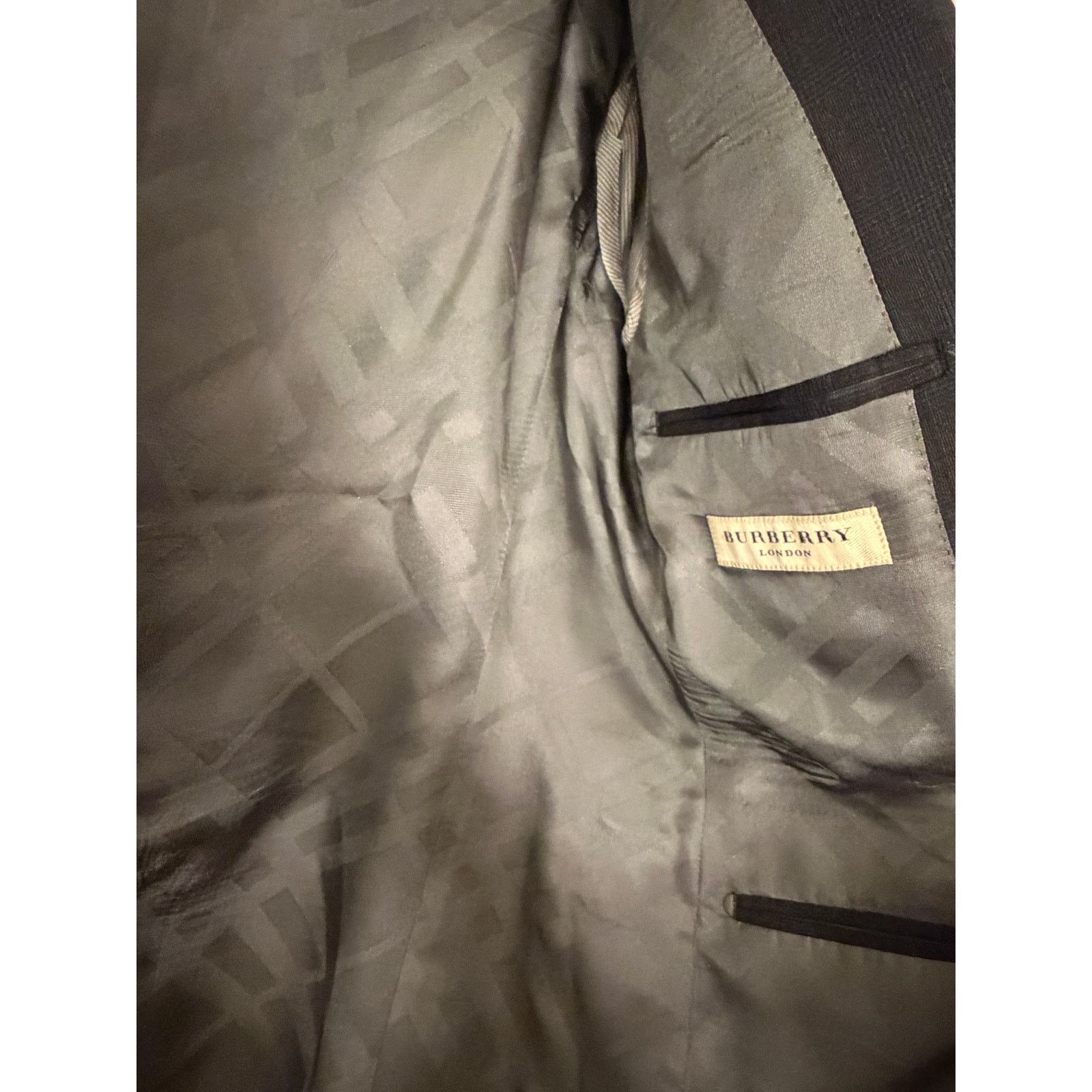 Burberry Burberry Men's Wool Charcoal Gray Full Suit Size 50R - 12 Thumbnail