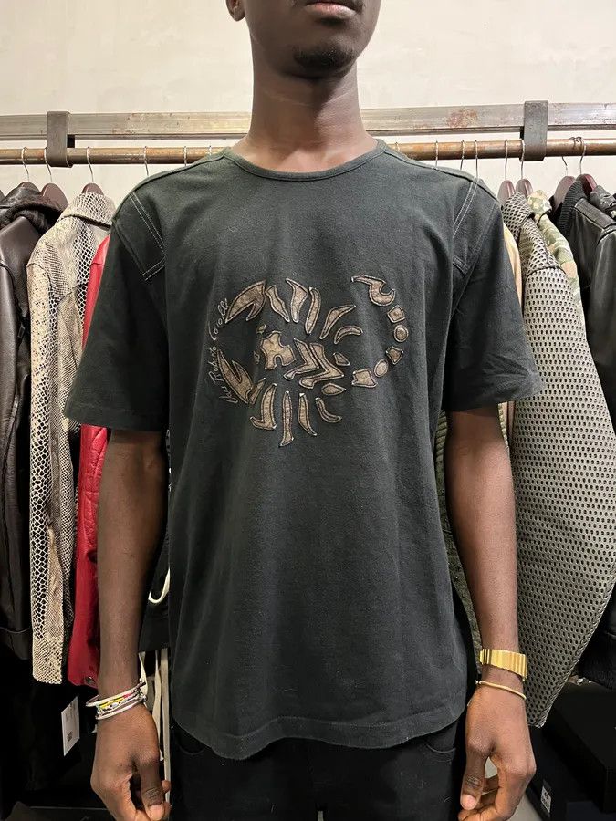 Roberto Cavalli 2000s Cavalli Scorpio Black T-Shirt Size US S / EU 44-46 / 1 - 2 Thumbnail