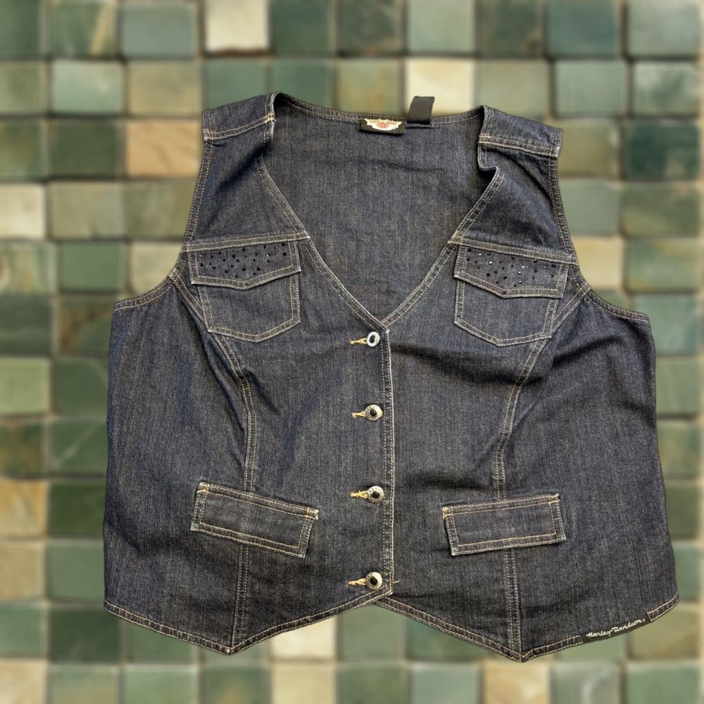 Harley Davidson VINTAGE Harley-Davidson Denim Vest Womens 2XL Blue Sparkles Button Up Back Design Vest Womens Mens Girls Size XXL / US 16-18 / IT 52-54 - 1 Thumbnail