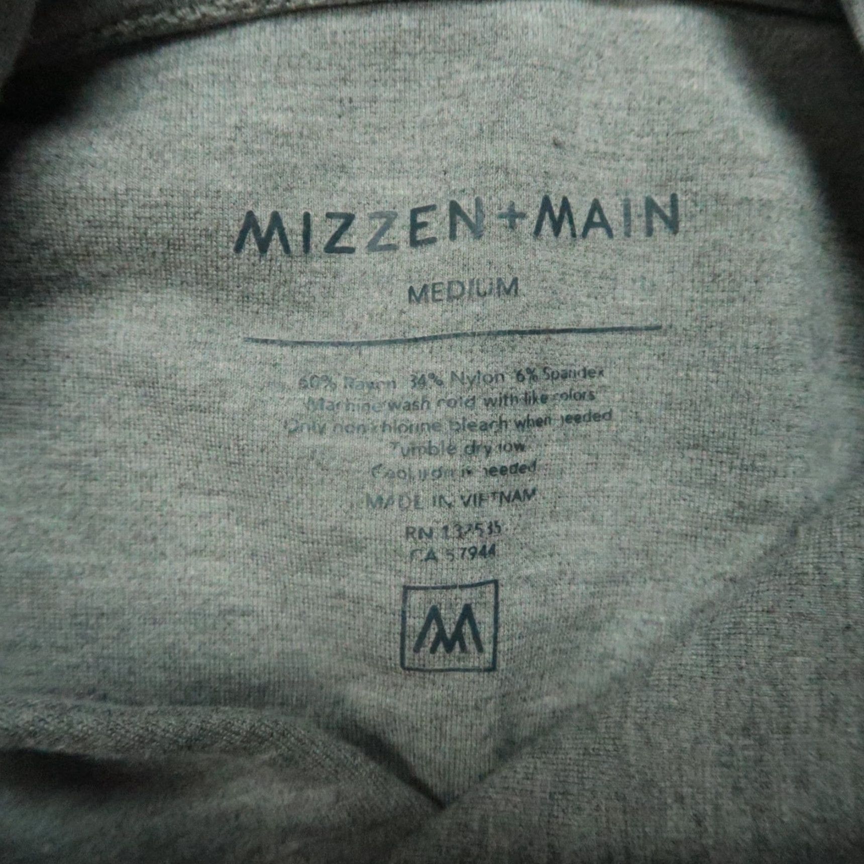 Mizzen+Main Mizzen Main Hoodie Mens Medium Gray Lightweight Hooded Preppy Stretch Hoodie Men M Gray Lightweight Stretch Pullover Hooded Casual Activewear Size US M / EU 48-50 / 2 - 3 Thumbnail