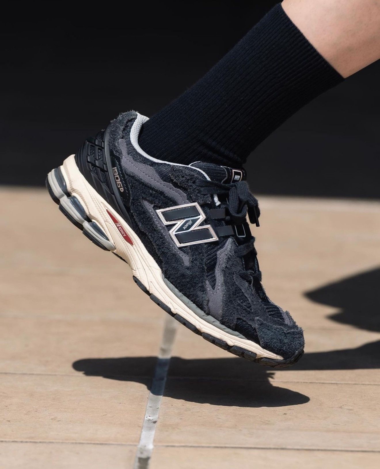 New Balance New Balance Protection Pack 1906DD Black Size US 7 / EU 40 - 8 Thumbnail